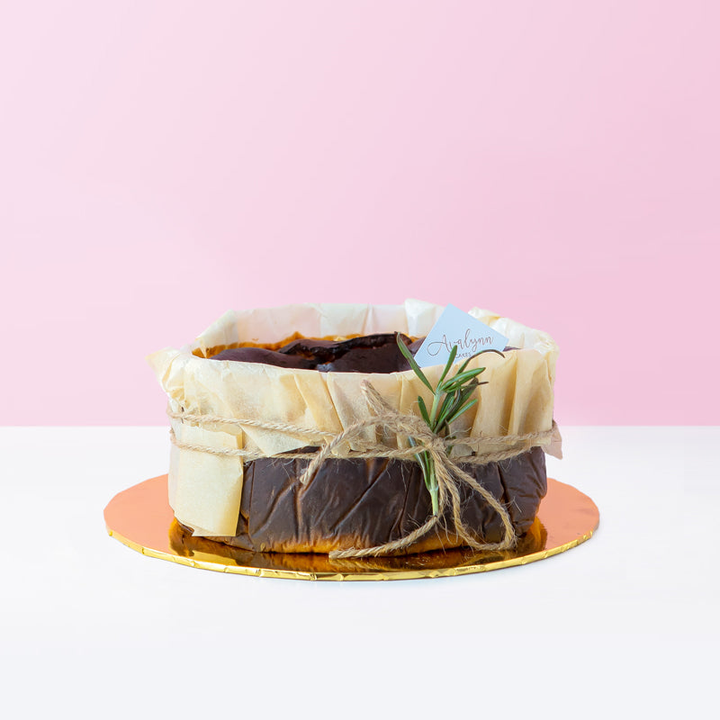 Signature Vanilla Basque Burnt Cheesecake cake_cheese Avalynn Cakes - CakeRush
