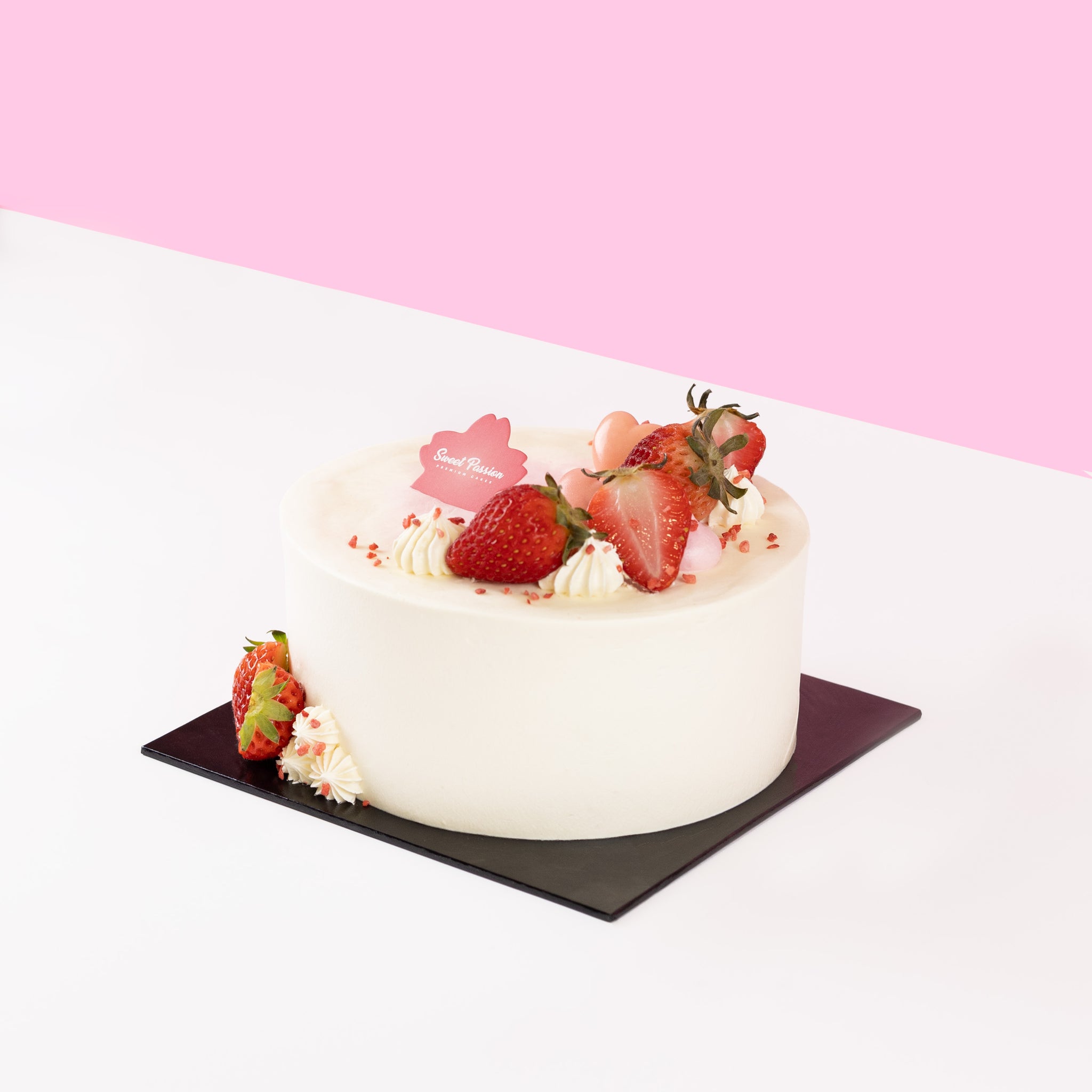 Alternative view of Victoria Sandwich Cake