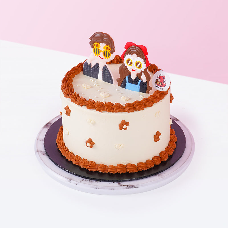 Alternative view of Vintage Couple Cake