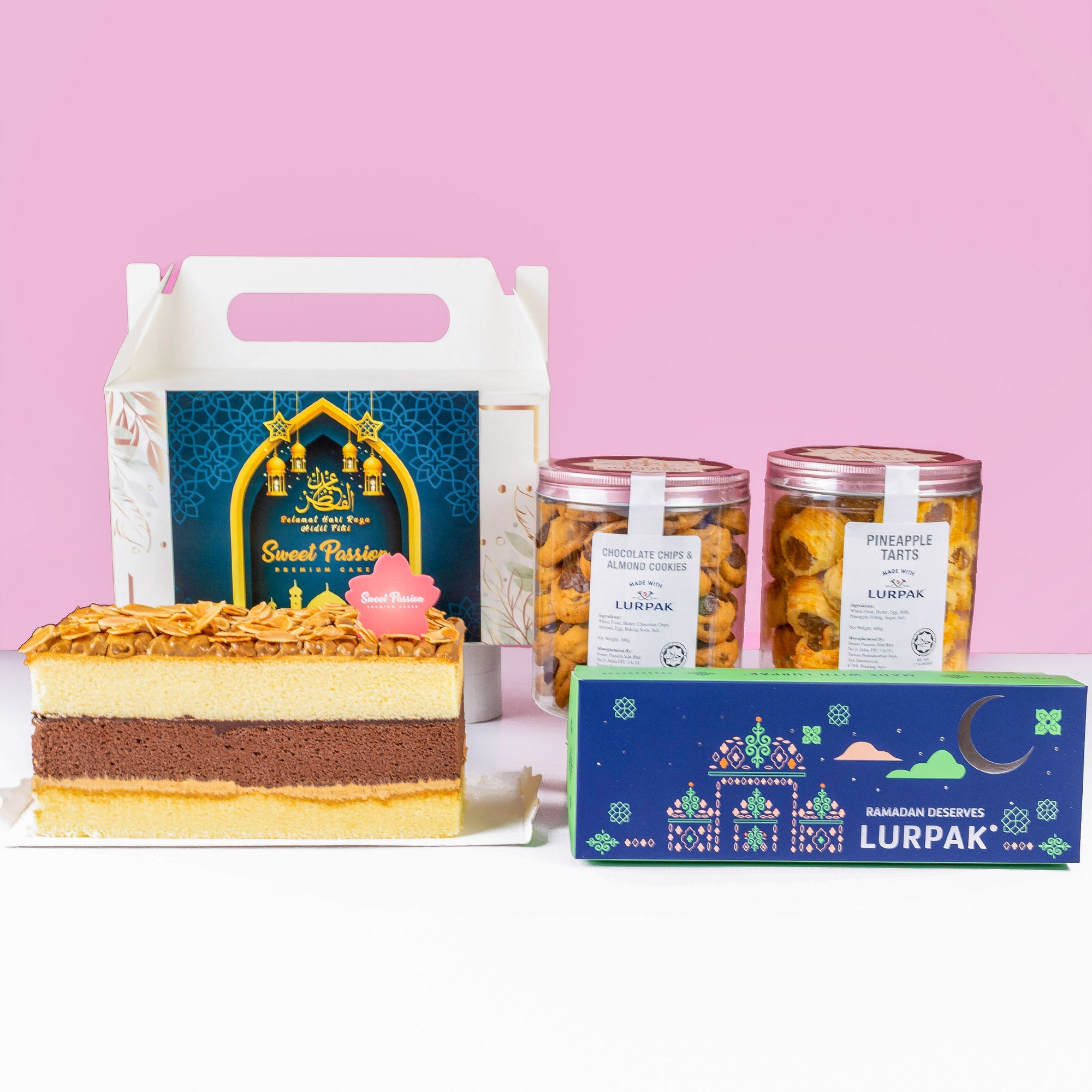 Set Mubarak cake Sweet Passion's Premium Cakes - CakeRush