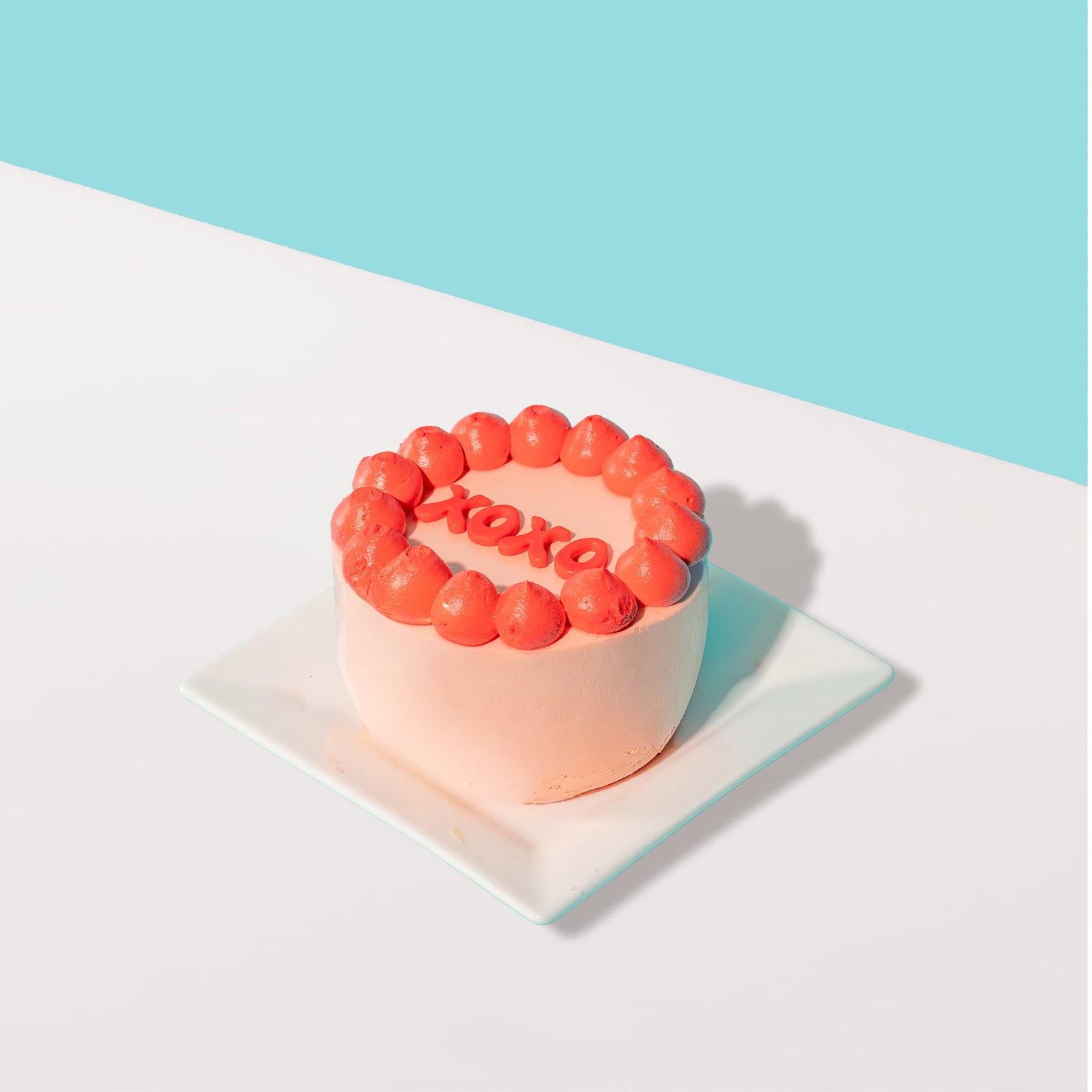XOXO Bento Cake cake Yippii Gift Cake - CakeRush