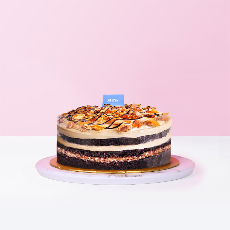 Wild Gucci Tiramisu Cake cake Petter.Co - CakeRush