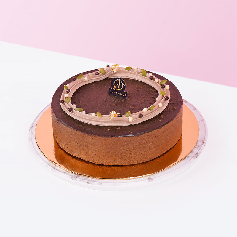 Alternative view of Rocher Royaltine Cake