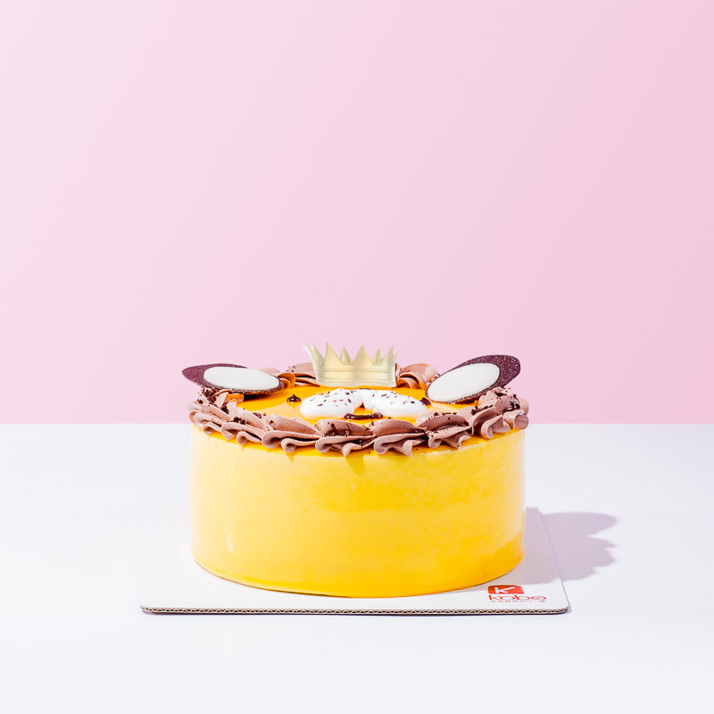 Alternative view of Lion King Cake