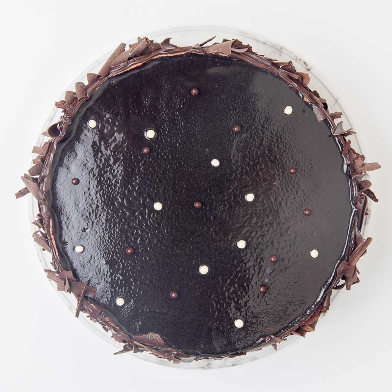 Alternative view of Black and White Cake