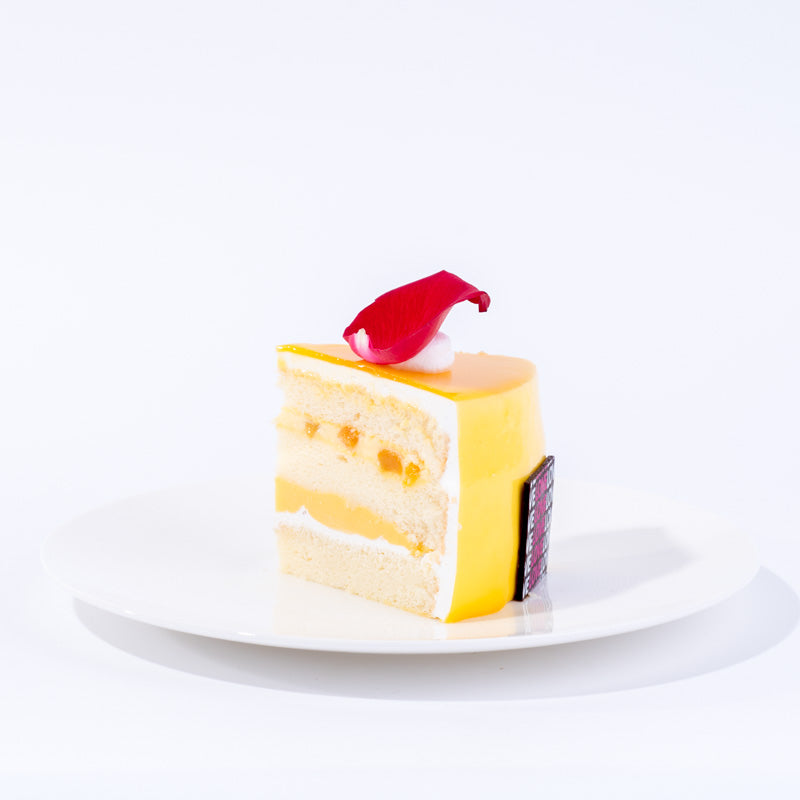 Alternative view of Champ Rose Cake