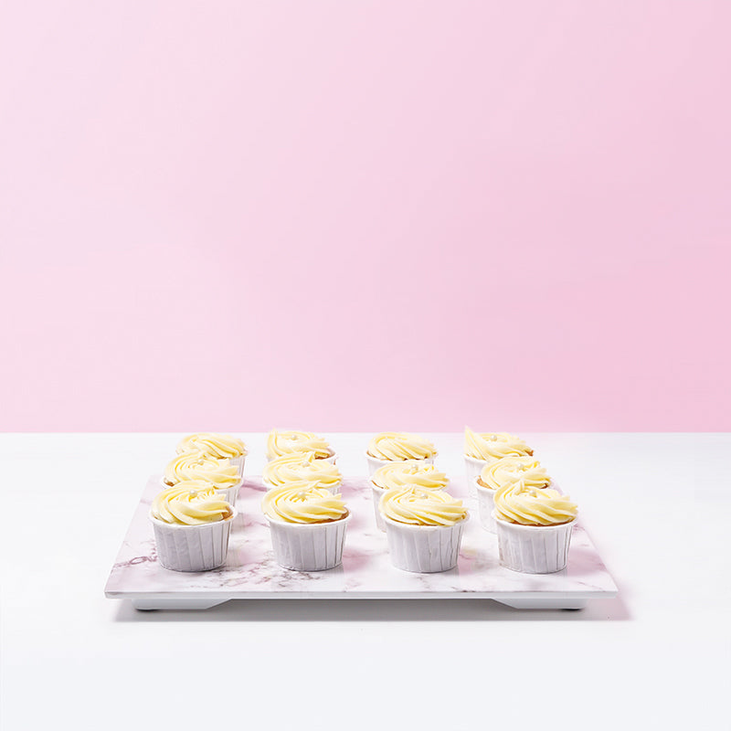 Moist Vanilla Cupcakes