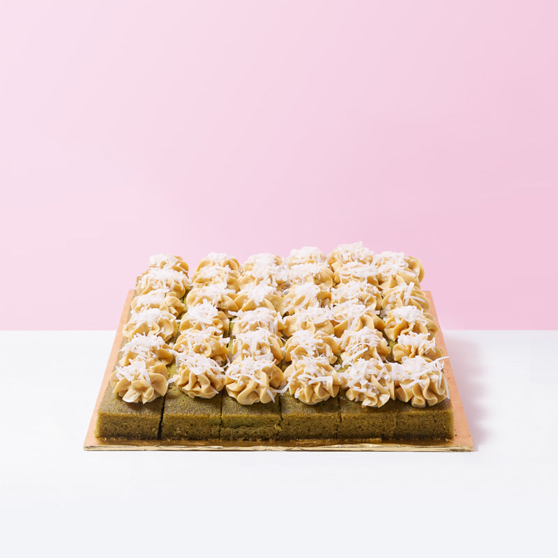 Pandan Gula Melaka Cake Bites cake Ennoble - CakeRush