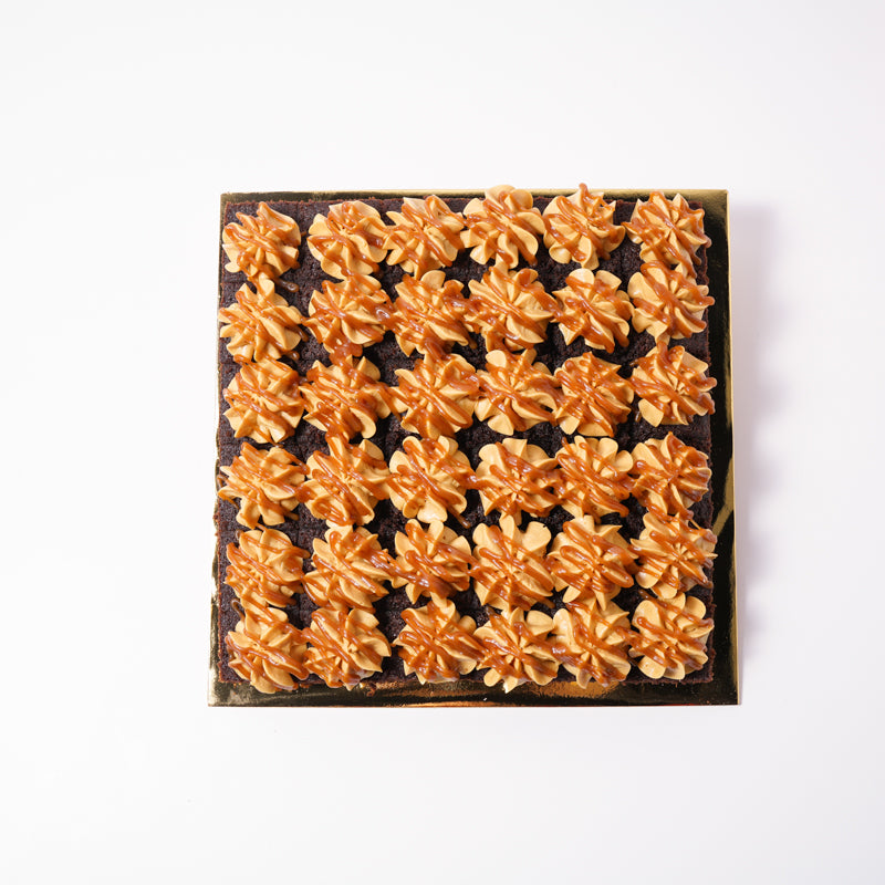 Alternative view of Salted Caramel Chocolate Cake Bites