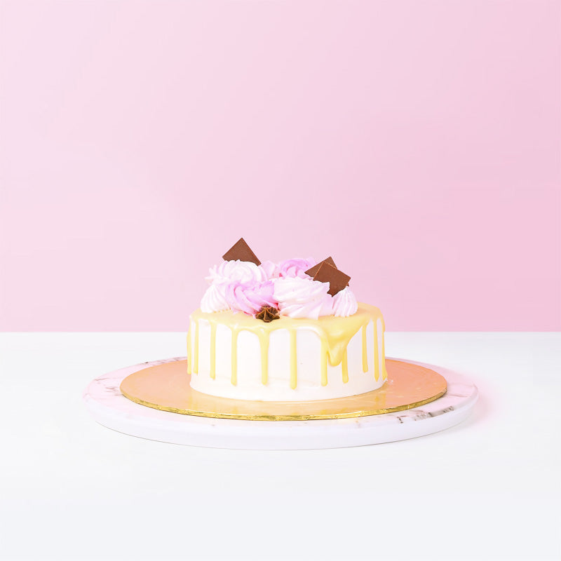 Inside Scoop Rose Ice Cream Cake cake_icecream Inside Scoop - CakeRush