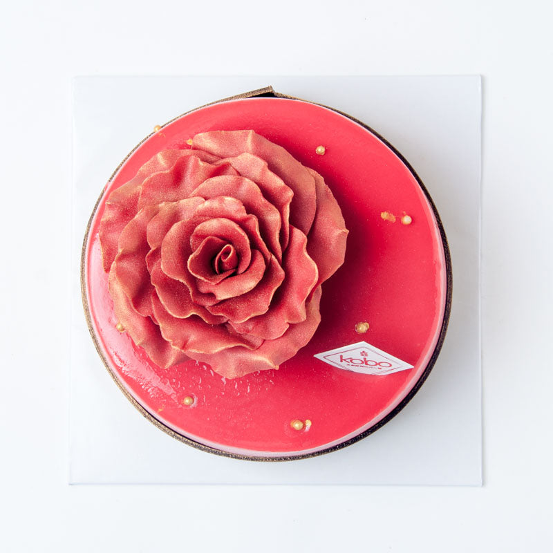 Alternative view of Lovely Rose Cake