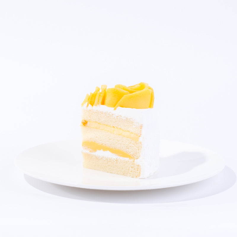 Alternative view of Mango Rose Cake