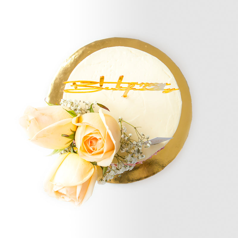 Alternative view of Fresh Flowers Cake