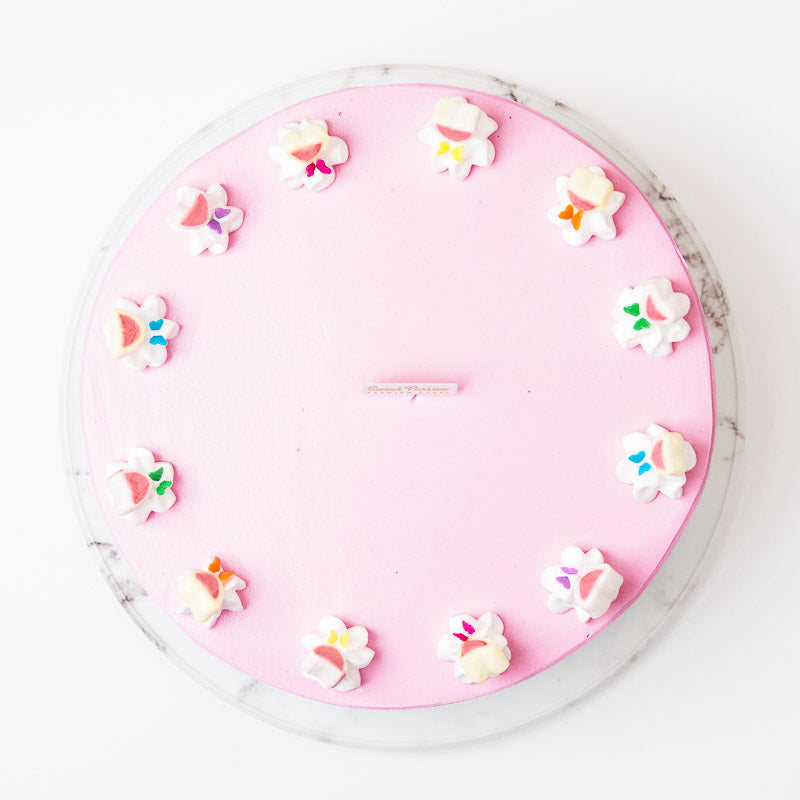 Alternative view of Over The Rainbow Cake