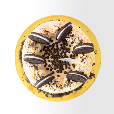 Peanut Butter Oreo Cake cake Avalynn Cakes - CakeRush