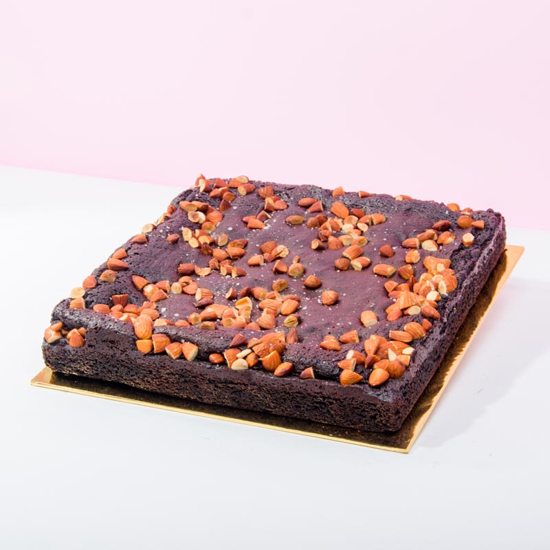 Sea Salt Almond Brownies brownie BROWNIESBAR - CakeRush