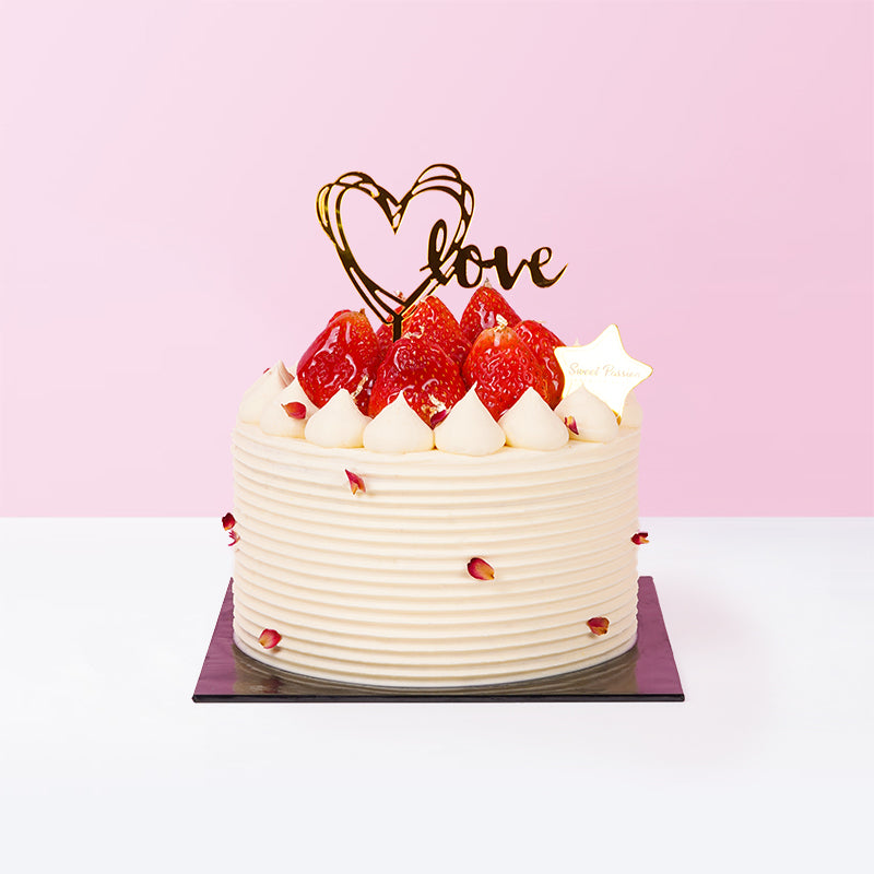 Queen Victoria Secret cake Sweet Passion's Premium Cakes - CakeRush