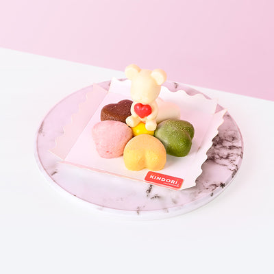 Love BearBricks cake Kindori Moments - CakeRush
