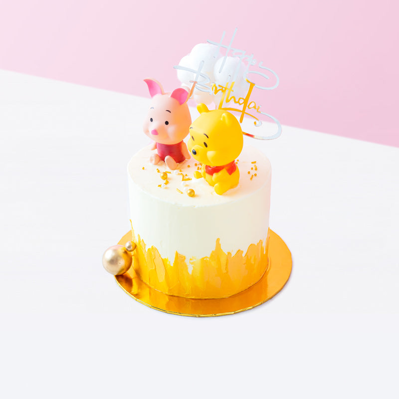 Alternative view of Winnie the Pooh and Friend Cake
