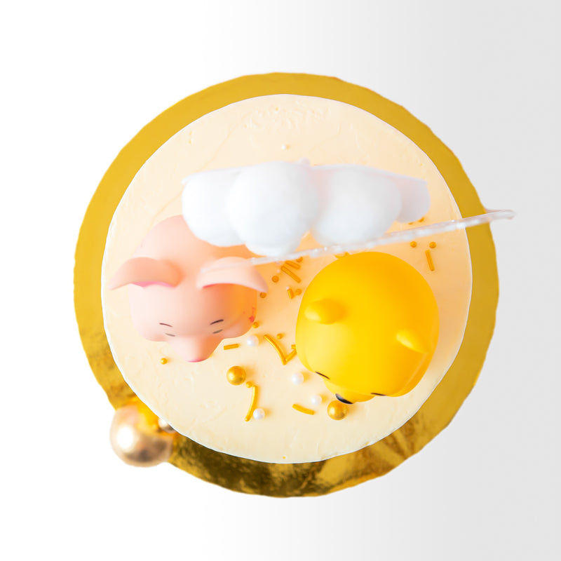 Alternative view of Winnie the Pooh and Friend Cake